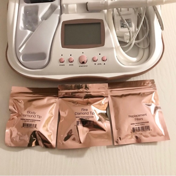 TS MicrodermMD Professional Grade Home Microdermabrasion System Plus 3 Add Ons - Picture 3 of 11